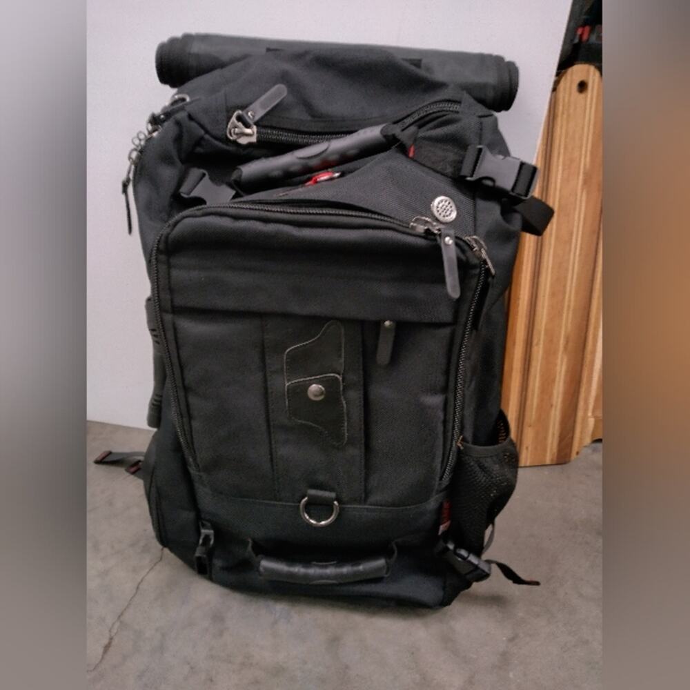 Kaka 40L Travel/Laptop Convertible Bag - Picture 2 of 11